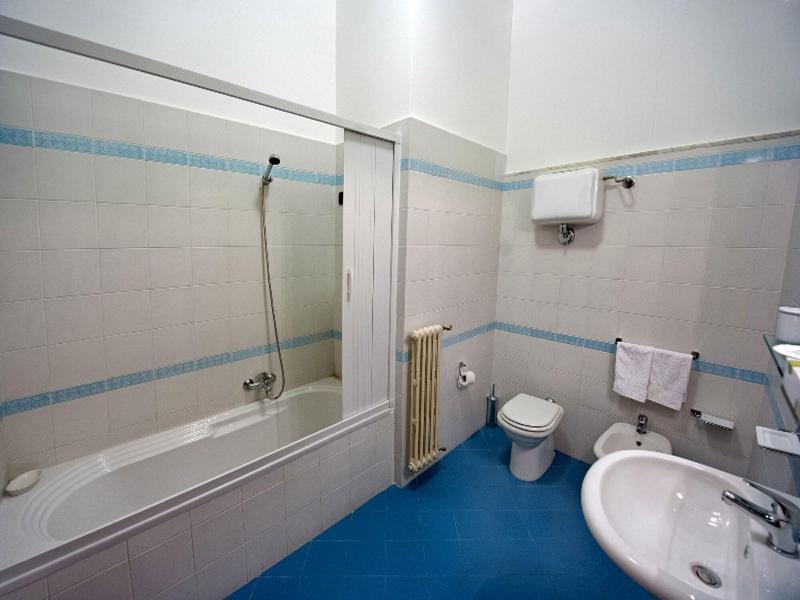 B&B Piazza 300Mila Лечче Экстерьер фото