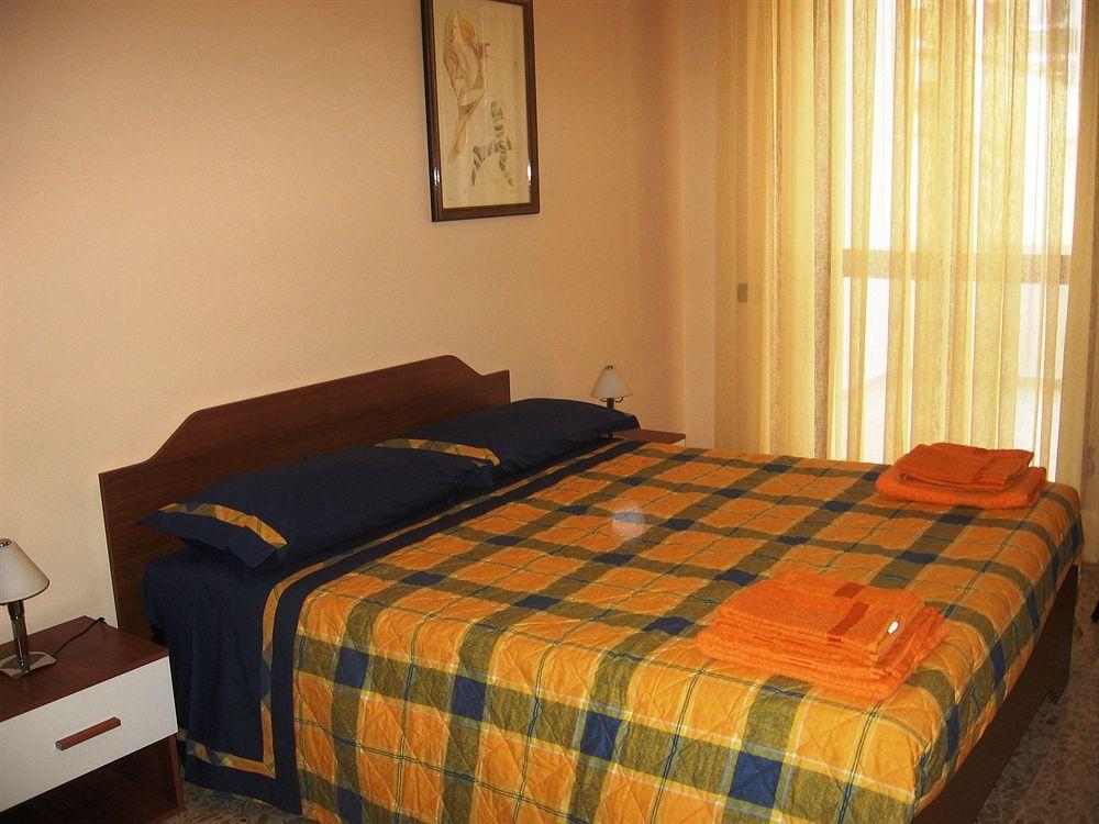 B&B Piazza 300Mila Лечче Экстерьер фото
