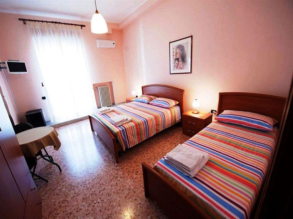B&B Piazza 300Mila Лечче Экстерьер фото