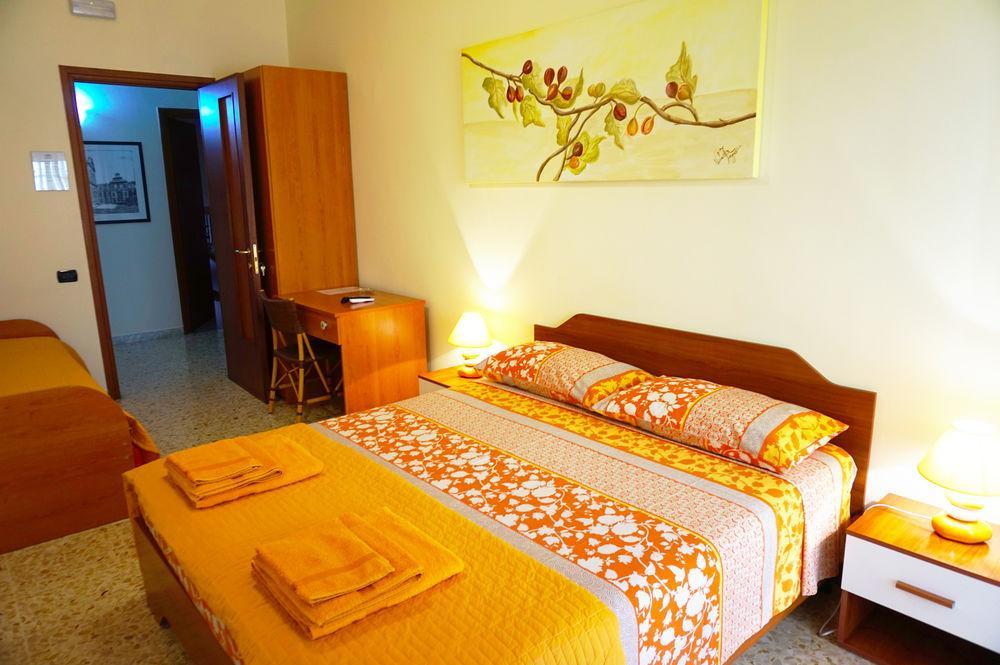 B&B Piazza 300Mila Лечче Экстерьер фото