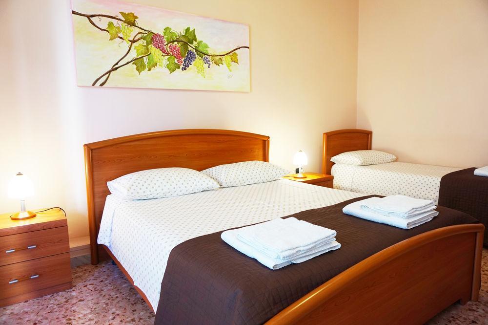 B&B Piazza 300Mila Лечче Экстерьер фото