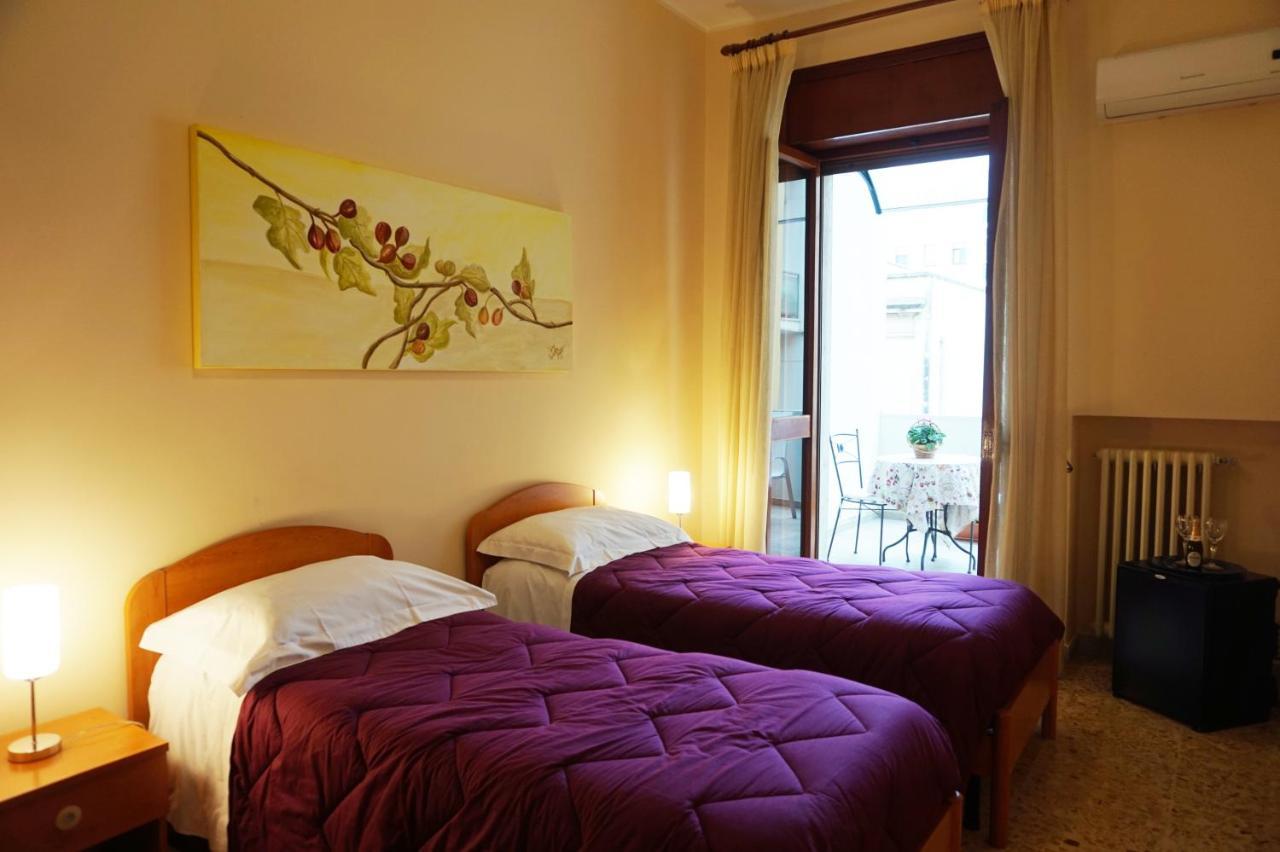 B&B Piazza 300Mila Лечче Экстерьер фото